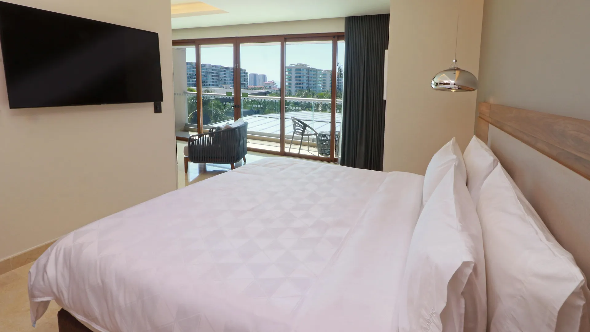 Holiday Inn & Suites - Puerto Vallarta Marina & Golf By Ihg Hotel