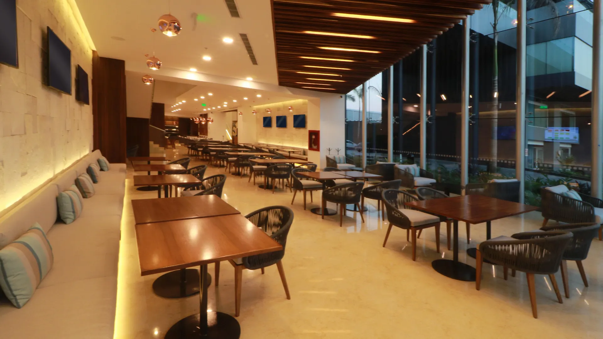Holiday Inn & Suites - Puerto Vallarta Marina & Golf By Ihg 3*,